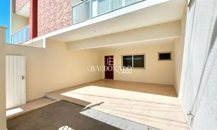 Casa para locação em Extrema com 3 suites proximo ao centro garagem pra 4 carros
