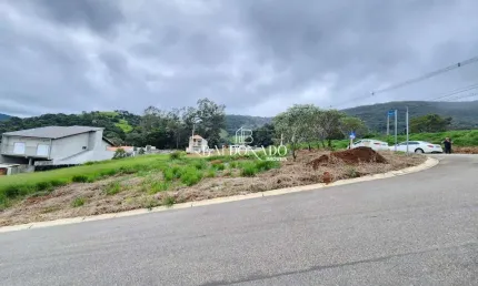 Terreno à venda em extrema de esquina no loteamento parque dos manacás com 270,00m  prox ao centro