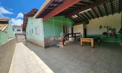 Casa em extrema mg à venda com área gourmet sendo 3 dormitórios