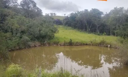 Chácara / sítio com 2 quartos à venda em Marimbondo, Ouro Branco , 36 m2 por R$ 500.000