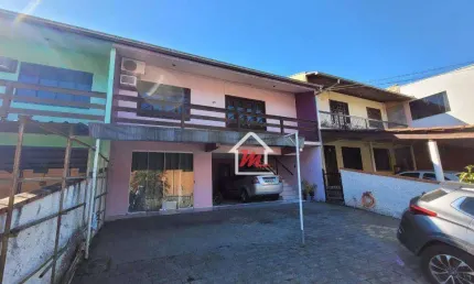 Sobrado com 4 dormitórios à venda, 179 m² por R$ 440.000,00 - Salto Weissbach - Blumenau/SC