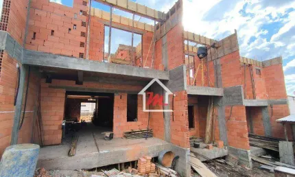 Venha se encantar com o projeto que combina conforto e elegância que sua família merece! São 3 dormitórios sendo 1 suíte, situado no bairro Água Verde