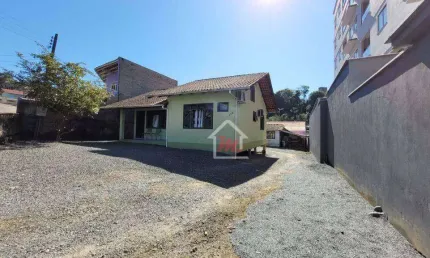 Casa com 3 dormitórios à venda, 79 m² por r$ 695.000,00 - água verde - blumenau/sc
