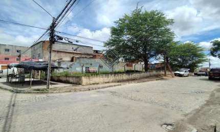 Ponto comercial para alugar na Avenida Leão Dourado, Kennedy, Caruaru