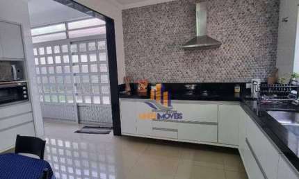 Excelente Sobrado ao lado do SESI.  Melhor região do Estoril - 5 dorms, sendo 3 suítes..