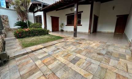 Casa com 3 quartos para alugar na Rua Manoel Lopes Coelho, 65, Itapoã, Belo Horizonte por R$ 6.500
