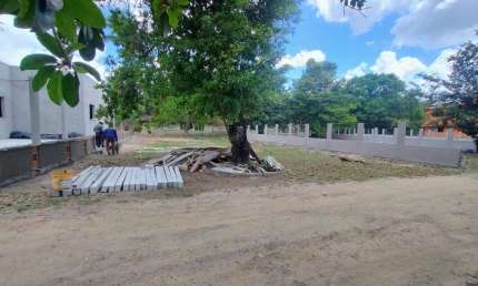 Lote de terreno em condomínio fechado em Aldeia, KM 6, com 364m2 (Escriturado e Registrado)