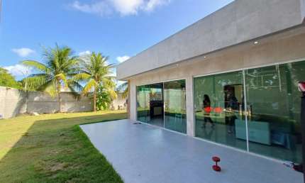 CASA EM PIEDADE MODERNA COM TERRENO AMPLO PODENDO SER COMERCIAL