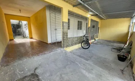 Casa para aluguel no bairro de Areias ao lado do INSS