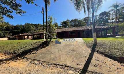 Sítio à venda em Bragança Paulista com 26.000m², Lago, Piscina, Campo de Futebol e Todo cercado!!