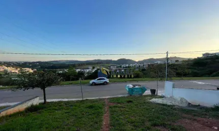 TERRENO à VENDA no CONDOMÍNIO VALE DAS ÁGUAS com 564m², LIVRE de vizinhos de FRENTE e FUNDOS!!