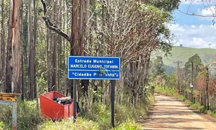 SÍTIO à VENDA na Estrada Municipal Marcelo Eugênio Toffanni Km 3,5 - Bairro Arara dos Mori