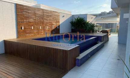 Mônaco, cobertura 4 quartos com infraestrutura na Orla da praia !