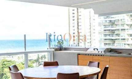 Atlântico Sul, apartamento 4 quartos com infraestrutura na orla da praia!