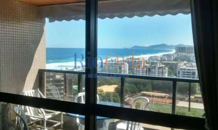 Summer Dream, apartamento 4 quartos na praia da Barra com infraestrutura !
