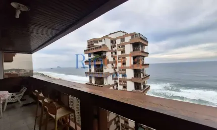 Barramares. Apartamento com 4 quartos(1 suíte) na praia da Barra da Tijuca!