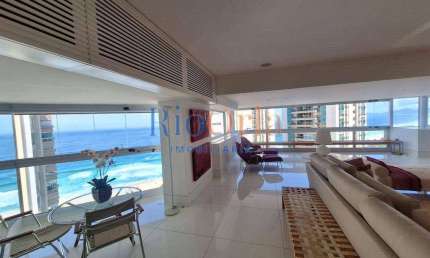 Frente Mar no Atlântico Sul – Amplo 4 Quartos com Suíte Master Luxuosa.