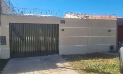 Casa com 3 quartos à venda na Rua 4, 1, Recanto dos Emboabas, Aparecida de Goiânia