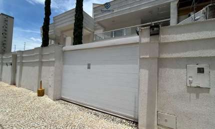 Casa com 5 quartos à venda na Rua T 47, Setor Bueno, Goiânia