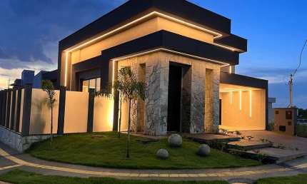 Casa com 3 quartos à venda na Avenida das Flores, 1, Jardins Capri, Senador Canedo