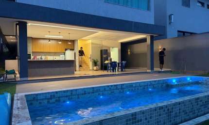 Casa condomínio fechado alto padrão mobiliada 5 minutos flamboyant