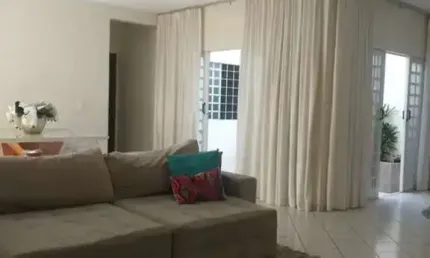 Casa à venda no bairro Jardim América em Goiânia/GO