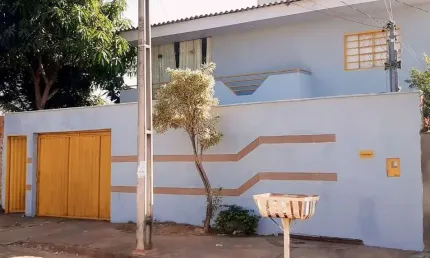 Casa com 4 quartos à venda na Rua 1, 1, Centro, Abadia de Goiás