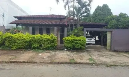 Casa com 3 quartos à venda na Avenida das Indústrias, 1, Santa Genoveva, Goiânia