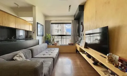 APARTAMENTO AUTORAL À VENDA – 13º ANDAR | PORTEIRA FECHADA