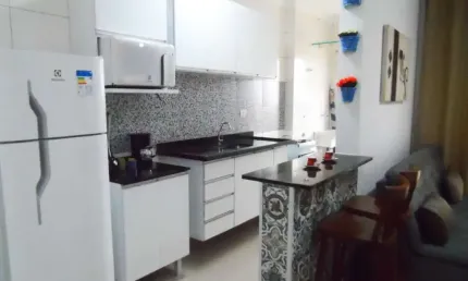 Apartamento  para Locação 02 dormitórios. (01 suíte) - Mobiliado - 200 metros da Praia