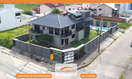 Casa com 4 quartos à venda na Village, 210, Village, Imbituba, 234 m2 por R$ 2.200.000