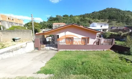 Casa com 4 quartos à venda na Vila Nova, 112, Vila Nova, Imbituba, 60 m2 por R$ 270.000