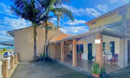Casa com 2 quartos à venda na Mirim, 521, Mirim, Imbituba por R$ 530.000