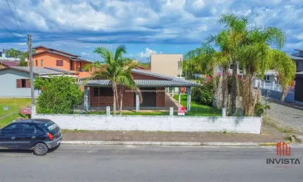 Casa com 3 dormitórios à venda, 140 m² por R$ 450.000,00 - Centro - Balneário Gaivota/SC