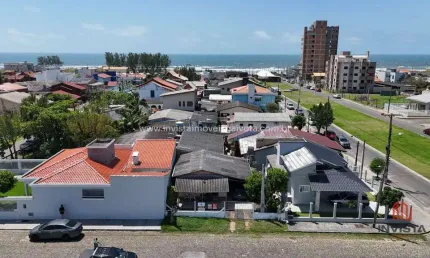 Casa com 2 dormitórios à venda, 50 m² por R$ 240.000,00 - Centro - Balneário Gaivota/SC
