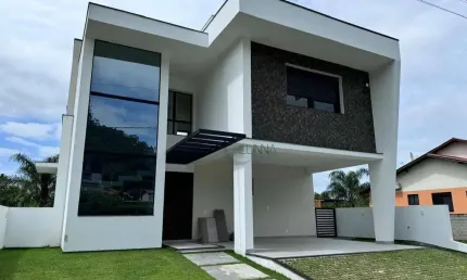 Casa com 3 dormitórios à venda, 230 m² por R$ 1.865.000,00 - Canasvieiras - Florianópolis/SC