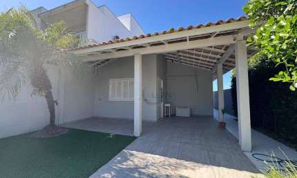 Casa com 2 dormitórios à venda, 120 m² por R$ 650.000,00 - Ingleses do Rio Vermelho - Florianópolis/SC