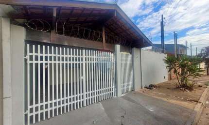 casa  a venda 3 quartos, garagem para 2 carros,bairro santa edwiges, próximo a casa do biscoito 3