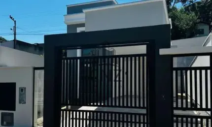 Casa nova a venda, ótimo local no Poço Fundo, 3 quartos sendo uma suíte.