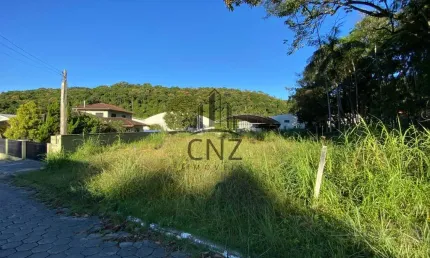 Terreno à venda em Brusque-SC, bairro São Pedro, com 478,82 m² de área. Venha conferir!