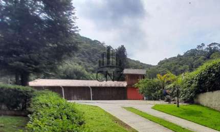 Terreno à venda em Brusque-SC, bairro Poço Fundo, 1.204,00 m² de área! Aproveite essa oportunidade única!