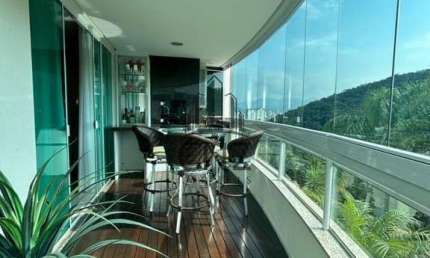 Imperdível apartamento à venda em Brusque-SC, Centro II: 3 quartos, 3 suítes, 2 salas, 4 banheiros, 2 vagas, 154m².