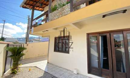 Casa na Santa Terezinha próximo ao Stop Shop e FIPE
