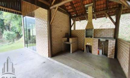Sítio de 7.500m² à venda no Cedro Grande, Brusque-SC: 1 quarto, 1 banheiro. Venha conferir!