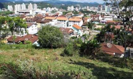 Terreno à venda em Brusque-SC, bairro Steffen, com 494m² de área! Aproveite essa oportunidade única!
