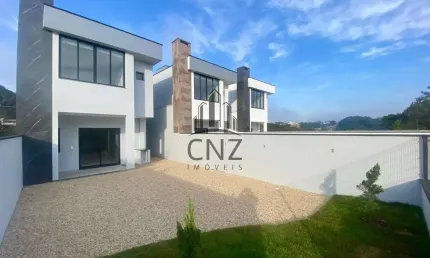 Imperdível casa à venda em Brusque-SC, bairro Souza Cruz: 3 quartos, 3 suítes, 2 salas, 4 banheiros, 2 vagas, 142m²!