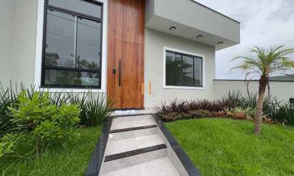 Casa com 4 quartos à venda na Servidão Albertina Clausen, 85, Forquilhas, São José por R$ 950.000