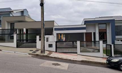 Casa com 3 quartos à venda na Rua Graciosa Favero, 50, Potecas, São José por R$ 950.000