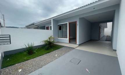 Casa com 3 quartos à venda na Rua Lidorcina Cândida Pereira, 28, Forquilhas, São José por R$ 460.000