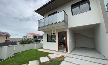 Casa com 3 quartos à venda na Rua José Francisco Junkes, 73, Potecas, São José por R$ 649.000
